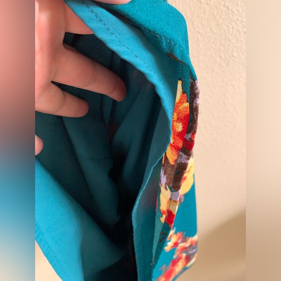 Hawthorne Floral Dress 🌴 - Picture 7 of 8